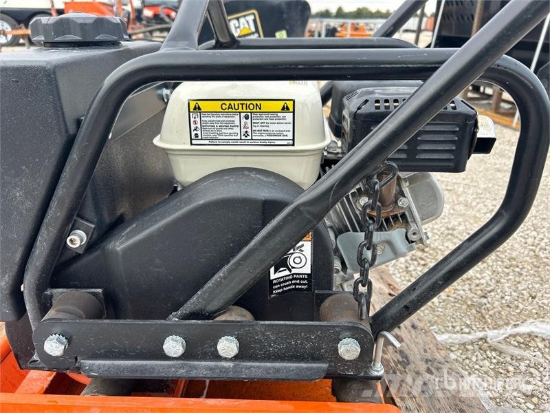 MBW AP3550 Vibratory Plate Compactor Tärylevyt