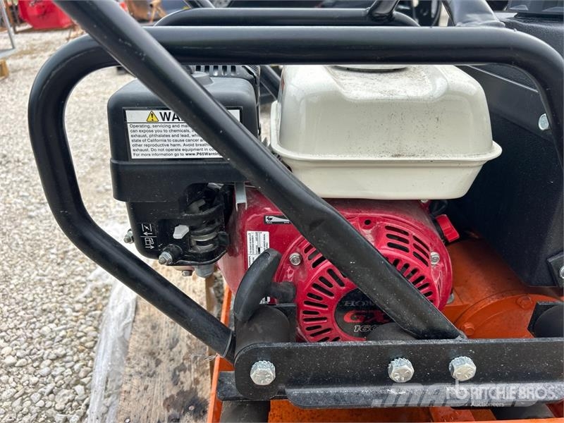 MBW AP3550 Vibratory Plate Compactor Tärylevyt