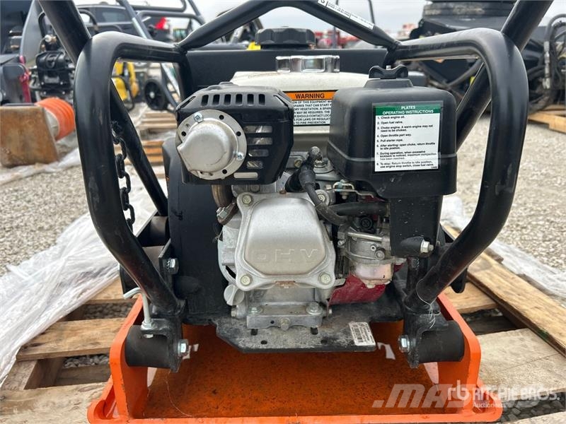 MBW AP3550 Vibratory Plate Compactor Tärylevyt