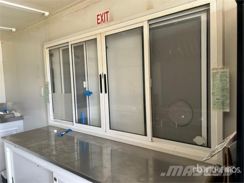  MC. Guber 14 ft 2 in T/A Food Concession Trailer 其他拖车