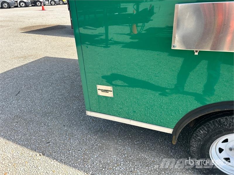  MC. Guber 14 ft 2 in T/A Food Concession Trailer Citas piekabes