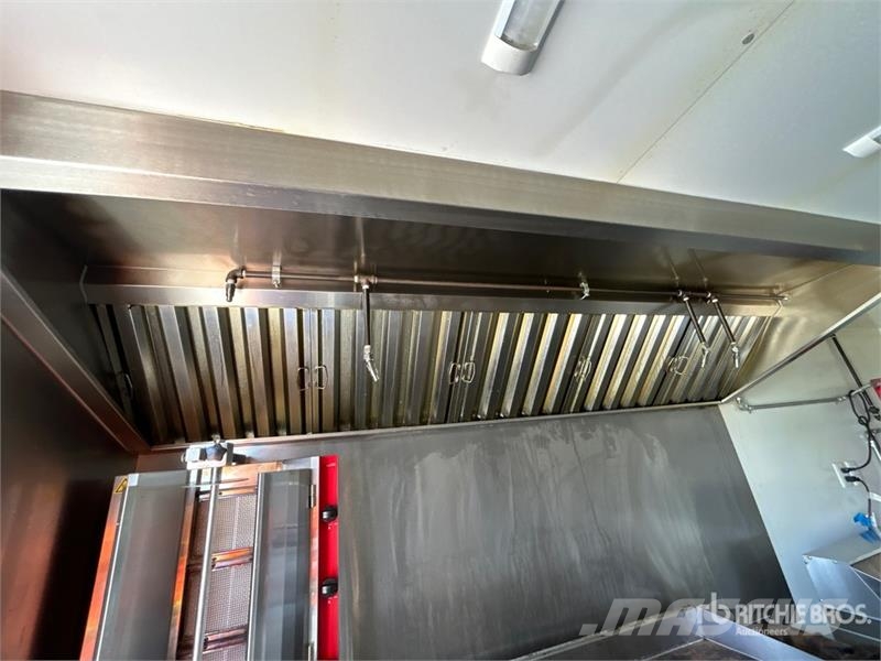  MC. Guber 14 ft 2 in T/A Food Concession Trailer 其他拖车