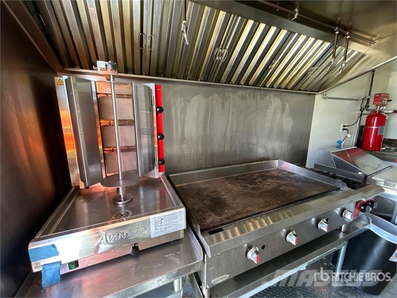  MC. Guber 14 ft 2 in T/A Food Concession Trailer 其他拖车