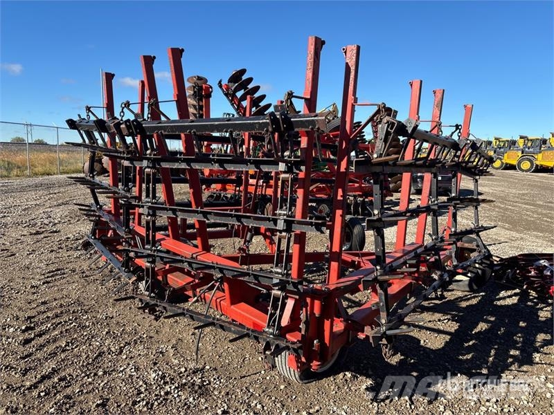 Mcfarlane 20 ft Heavy Harrow 钉齿耙