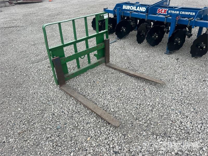 MDS 48 in Tractor Pallet Forks Vorken