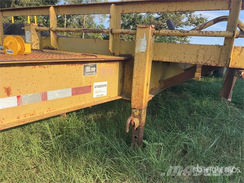 MEB 27 ft T/A Equipment Trailer Autovežių priekabos