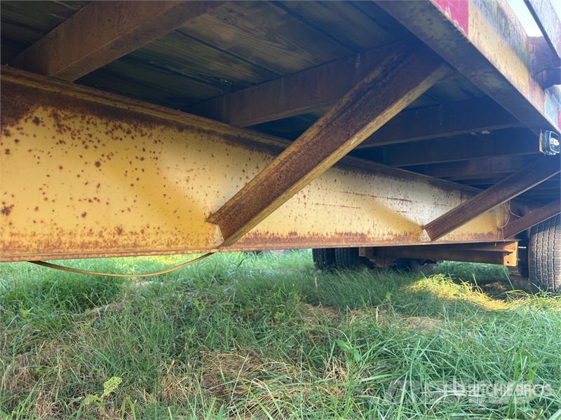 MEB 27 ft T/A Equipment Trailer Autovežių priekabos