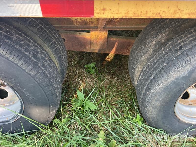 MEB 27 ft T/A Equipment Trailer Autovežių priekabos