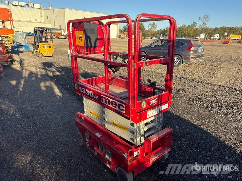 MEC 1330SE Electric Scissor Lift Šķerveida pacēlāji