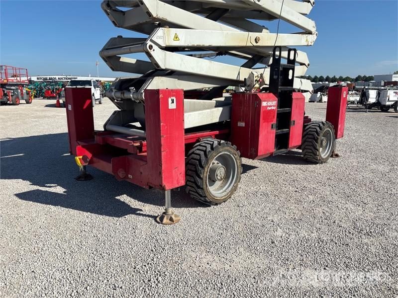 MEC 6092RT 4x4 Diesel Scissor Lift 剪叉式升降机