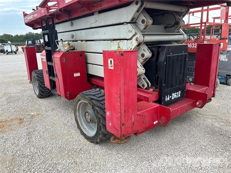 MEC 6092RT 4x4 Diesel Scissor Lift 剪叉式升降机