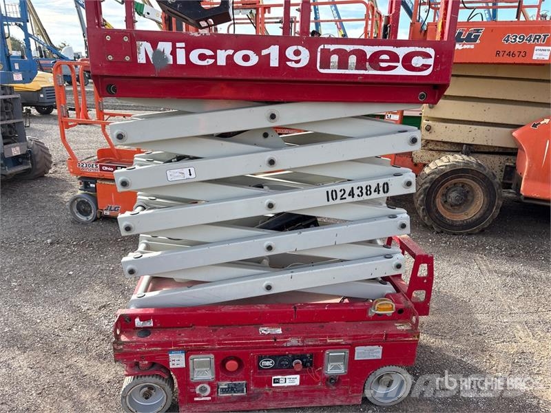 MEC Micro 19 Electric Scissor Lift Scheren-Arbeitsbühnen