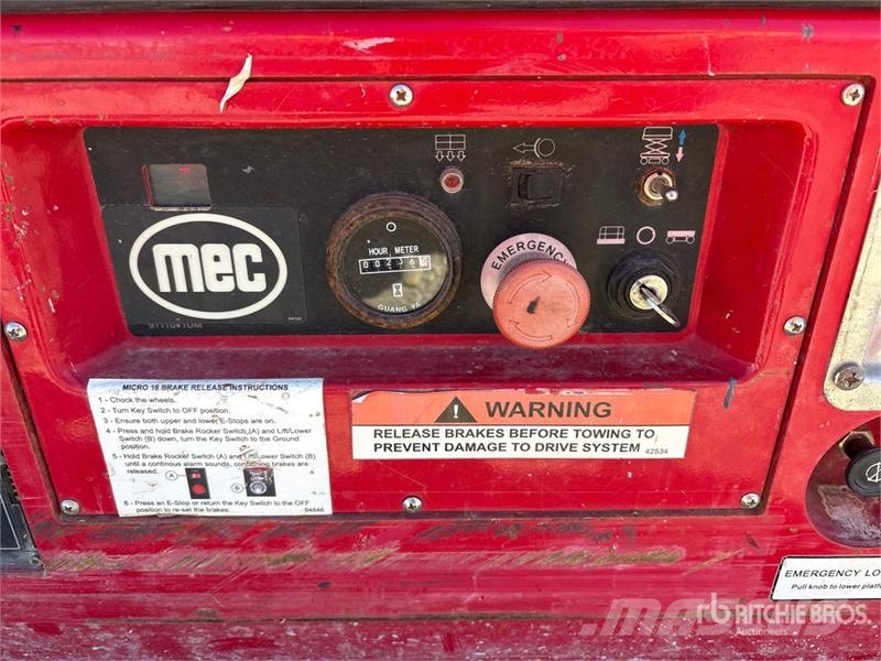 MEC Micro 19 Electric Scissor Lift Saxlifte