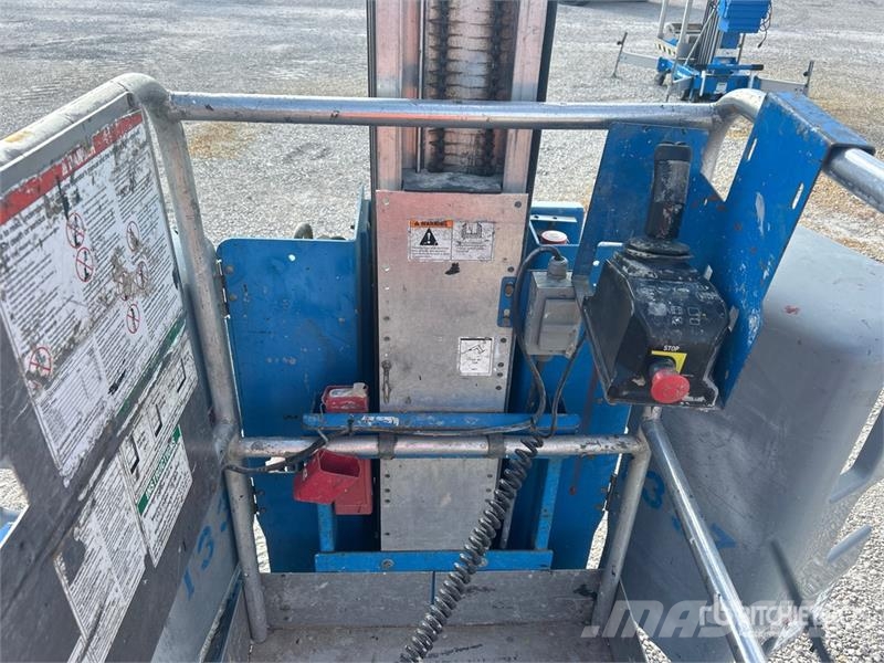 MEC Micro 19 Electric Scissor Lift Scissor lifts