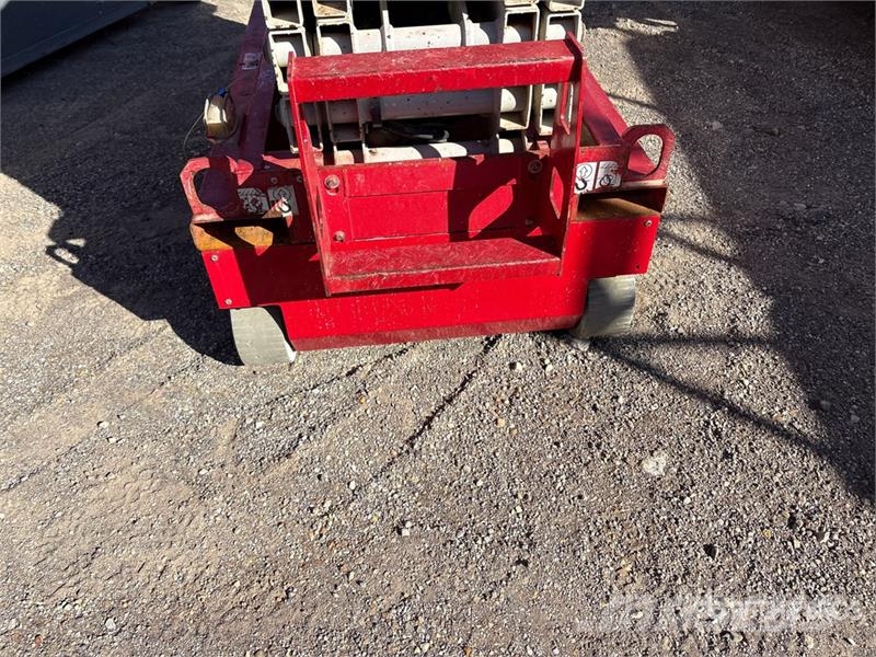 MEC Micro 19 Electric Scissor Lift Scissor lifts