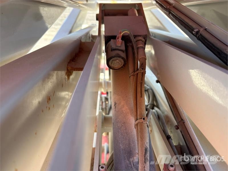 MEC Micro 19 Electric Scissor Lift Saxlifte