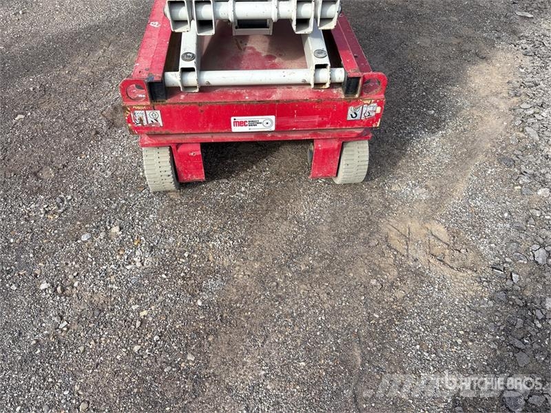 MEC Micro 19 Electric Scissor Lift Scheren-Arbeitsbühnen