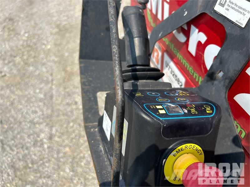 MEC Micro26 Electric Scissor Lift Elevadores de tesoura