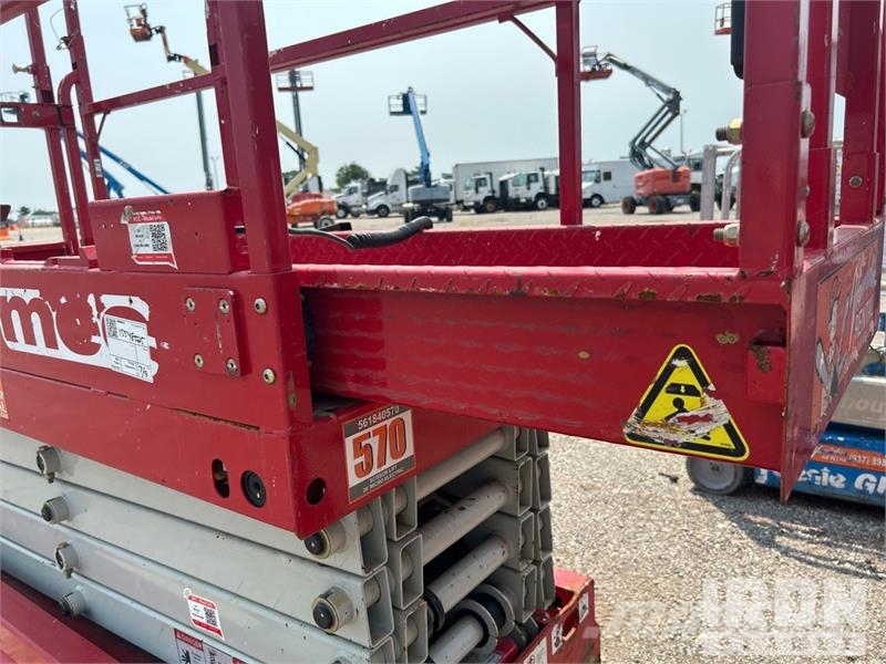 MEC Micro26 Electric Scissor Lift Elevadores de tesoura