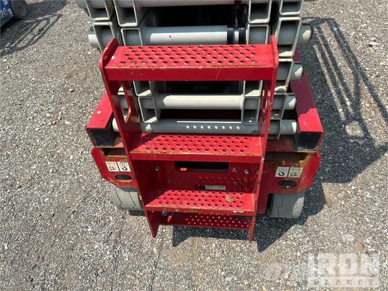 MEC Micro26 Electric Scissor Lift Elevadores de tesoura