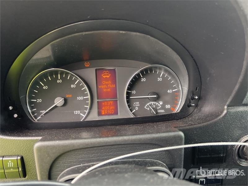 Mercedes-Benz Sprinter 2500 14 Passenger Van Panel vanlar