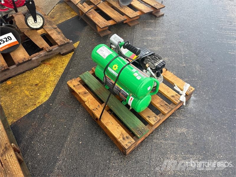MI-T-M AM1-HE02-05SR Electric Air Compressor Compresoras