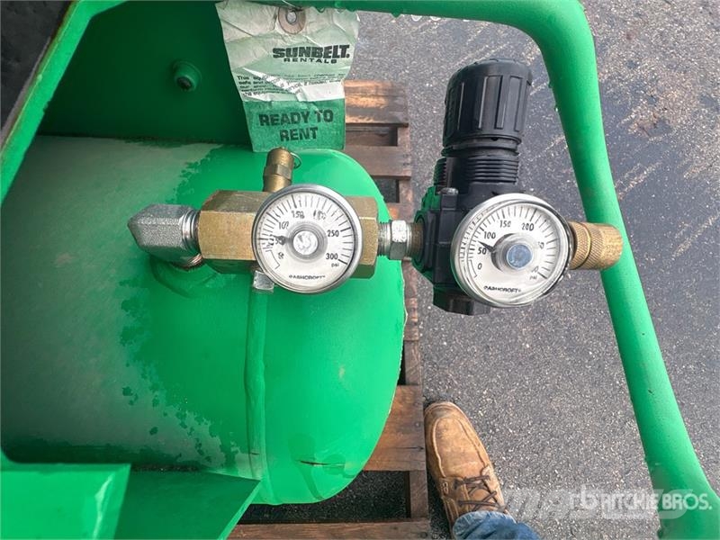 MI-T-M AM2-PK95-20SB 20 gal Air Compressor Compresoras