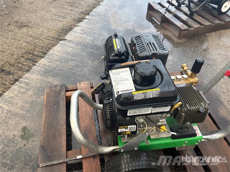 MI-T-M CA-2703-1SMV Pressure Washer Visokotlačni čistilci za domačo uporabo
