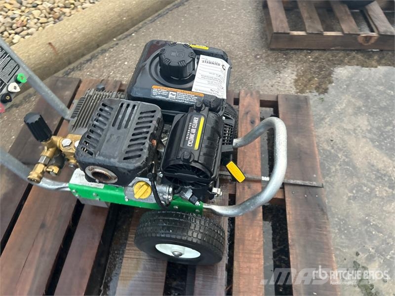 MI-T-M CA-2703-1SMV Pressure Washer Visokotlačni čistilci za domačo uporabo