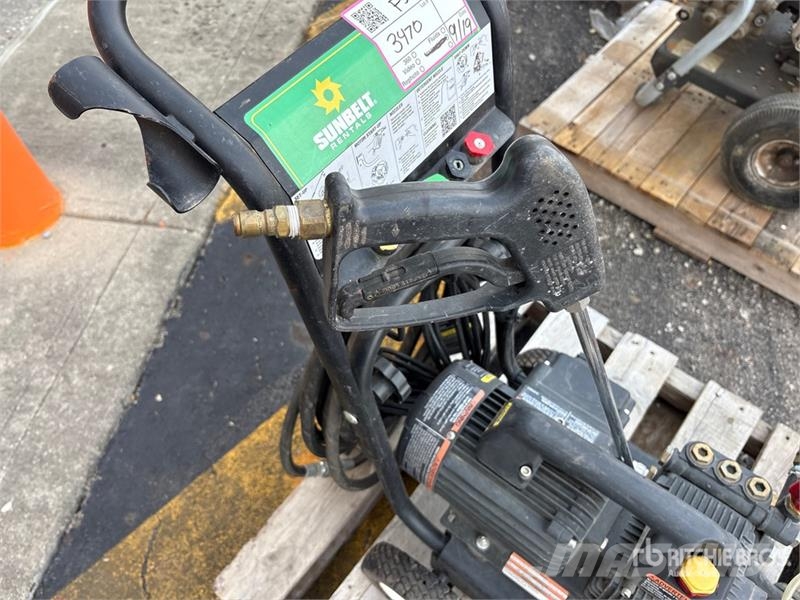 MI-T-M CM-1400-0MEC Pressure Washer Visokotlačni čistilci za domačo uporabo