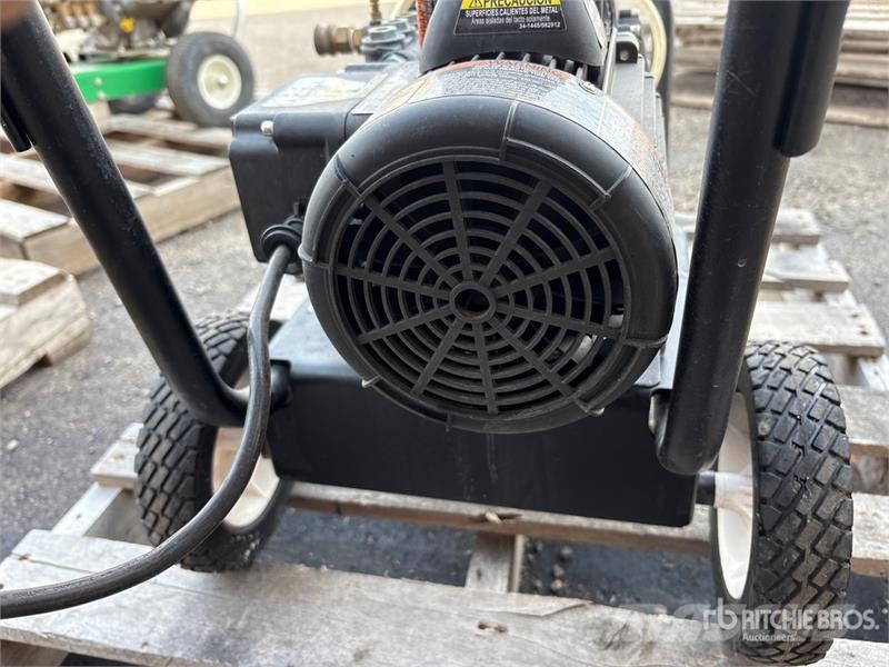 MI-T-M CM-1400-0MEC Pressure Washer Visokotlačni čistilci za domačo uporabo