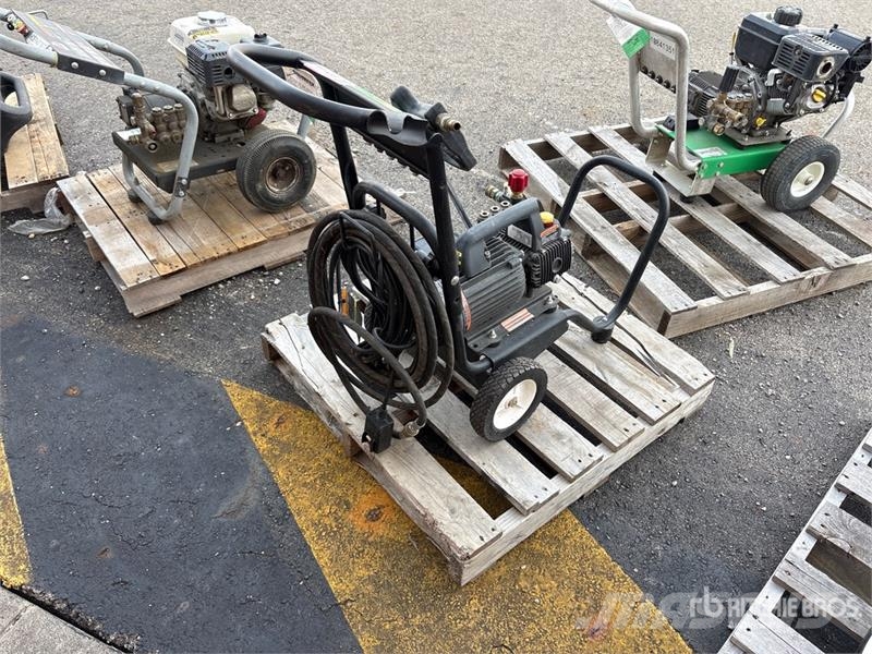 MI-T-M CM-1400-0MEC Pressure Washer Visokotlačni čistilci za domačo uporabo