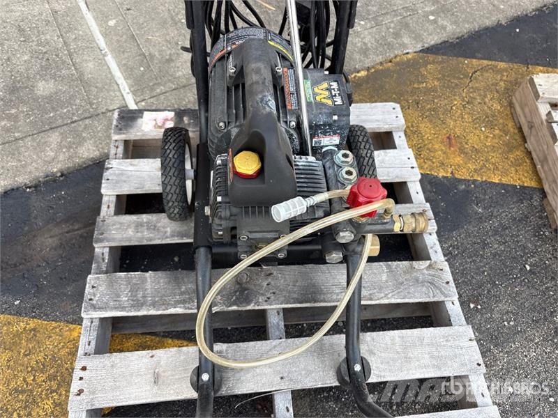 MI-T-M CM-1400-0MEC Pressure Washer Visokotlačni čistilci za domačo uporabo