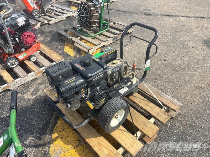 MI-T-M CW-3004-4SGV Pressure Washer Visokotlačni čistilci za domačo uporabo