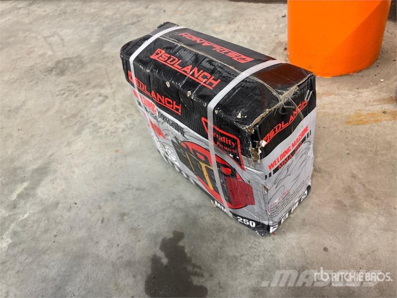  MIG-250 115 A MIG Electric Welder (Unused) Μηχανές συγκόλλησης