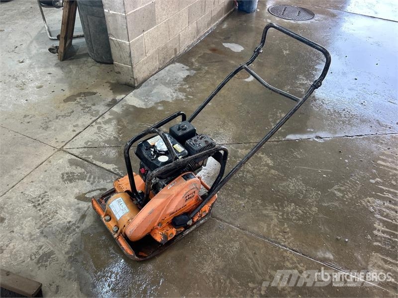 Mikasa MVC-88VGH Vibratory Plate Compactor Віброплити та вібротрамбовки