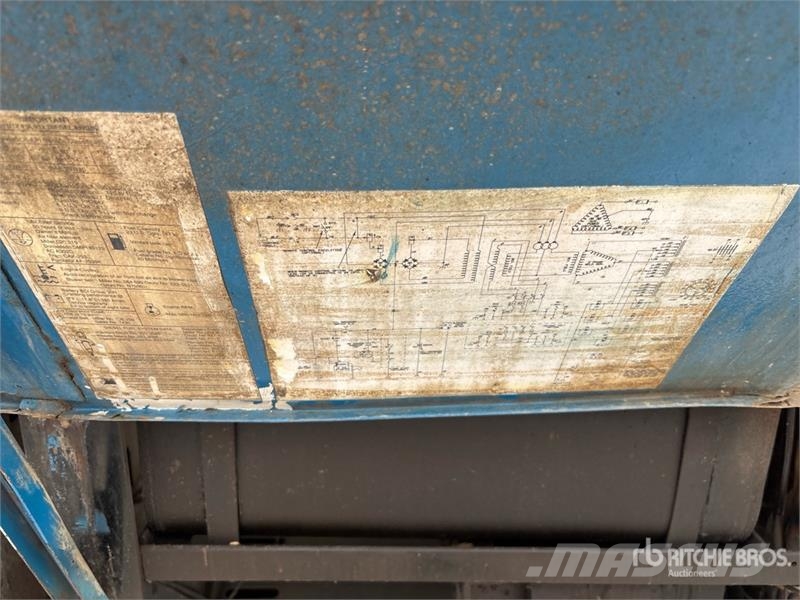 Miller Big Blue 400D Skid-Mounted Engine Driven Welder Soldadoras