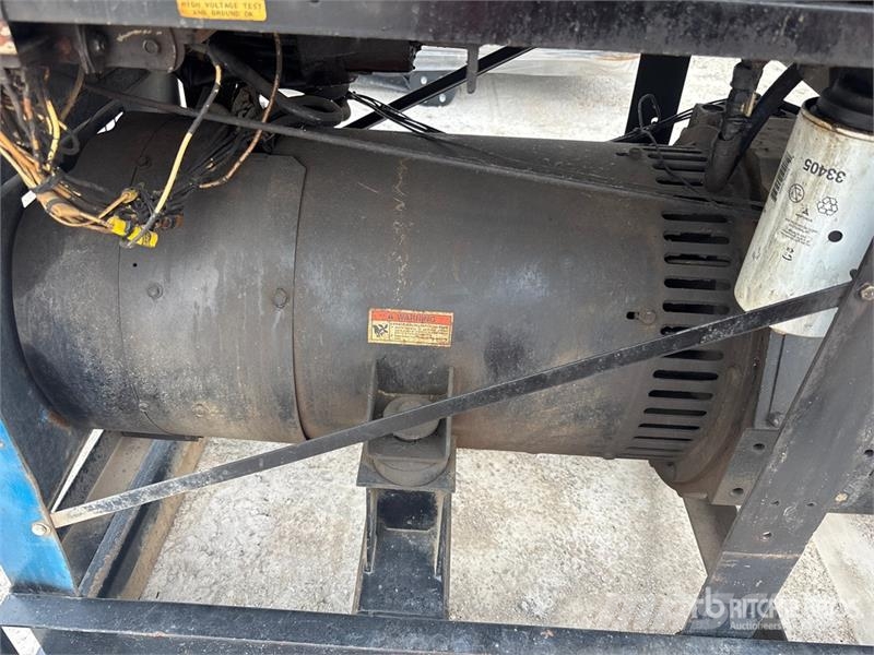 Miller Big Blue 400D Skid-Mounted Engine Driven Welder Soldadoras