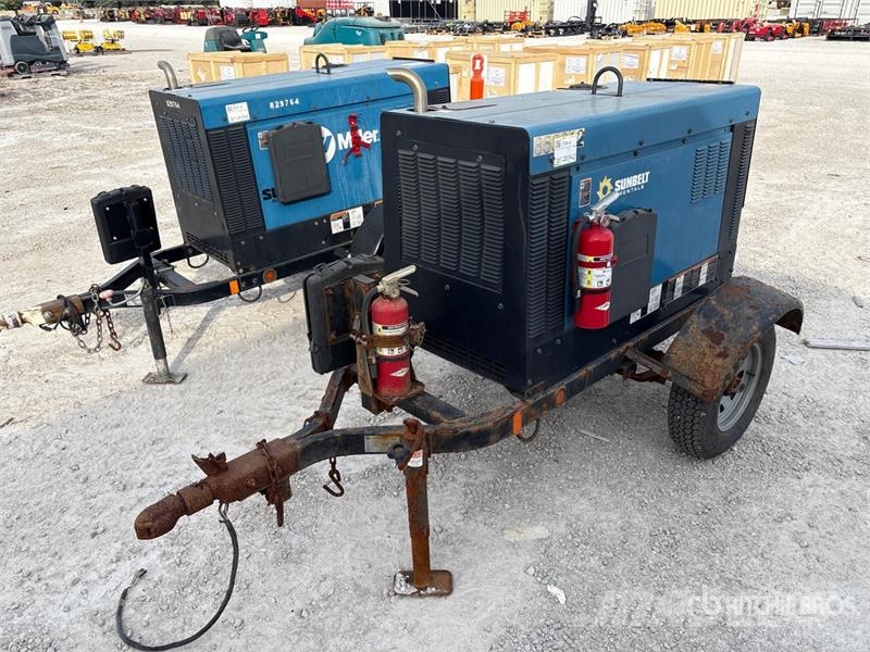 Miller Big Blue 450CST Multi-Operator Welder 焊接機