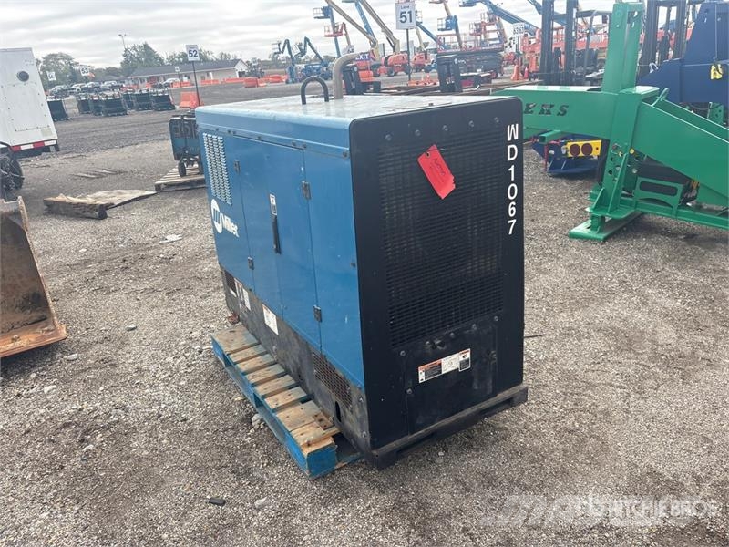 Miller Big Blue 800 Duo Pro Welder 400 A Skid-Mounted Mul Lasapparaten