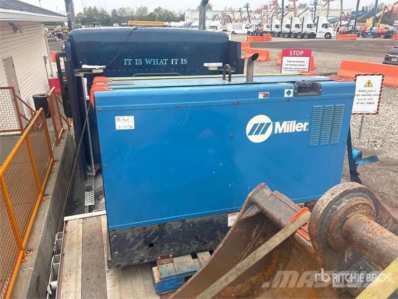 Miller Big Blue 800 Duo Pro Welder 400 A Skid-Mounted Mul Keevitusagregaadid