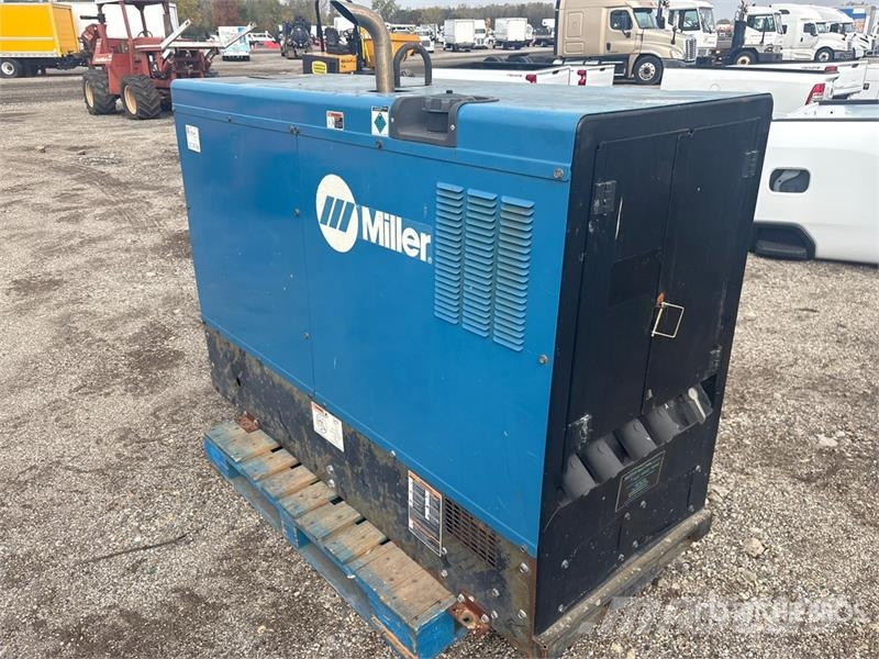 Miller Big Blue 800 Duo Pro Welder 400 A Skid-Mounted Mul Lasapparaten