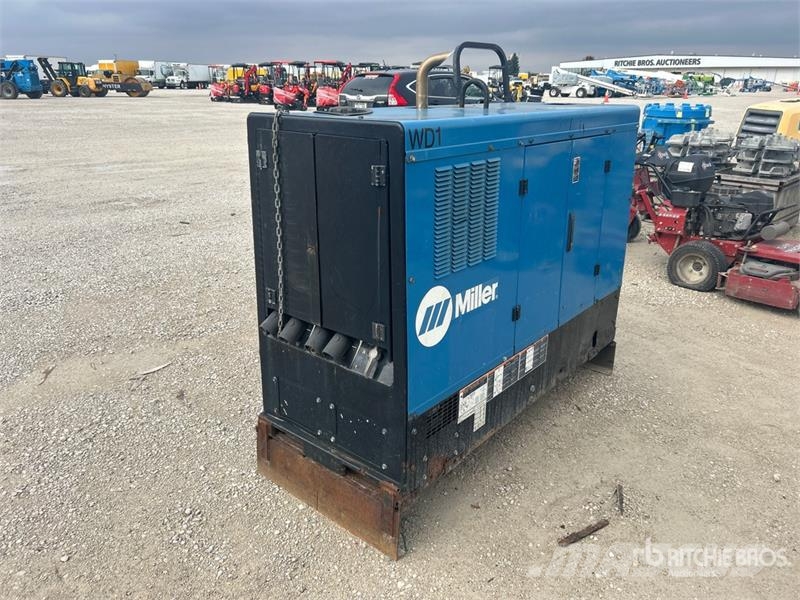 Miller Big Blue 800 Duo Pro 800 A Skid-Mounted Multi-Proc Welding machines