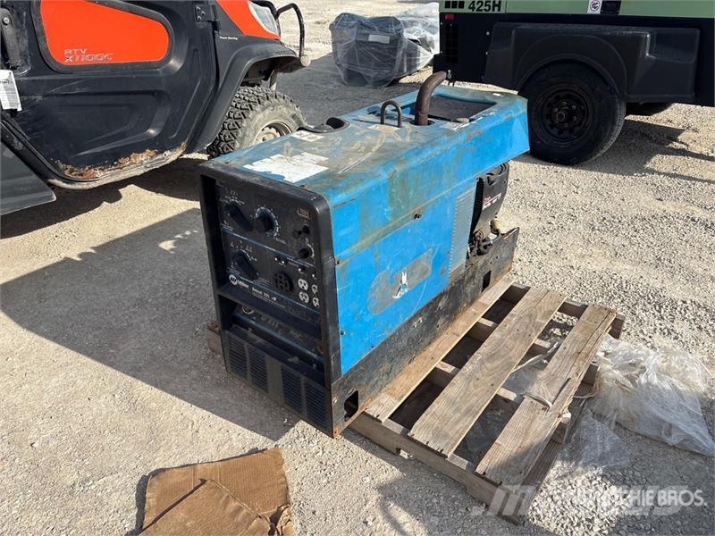 Miller Bobcat 225 Multi-Process Engine Driven Welder Soldadoras