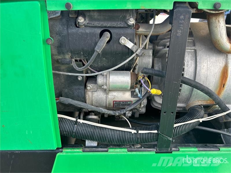 Miller Bobcat 250 250 A Mobile Multi-Process Engine Drive Hitsauslaitteet