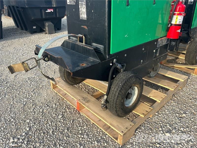 Miller Bobcat 250 250 A Mobile Multi-Process Engine Drive Hitsauslaitteet