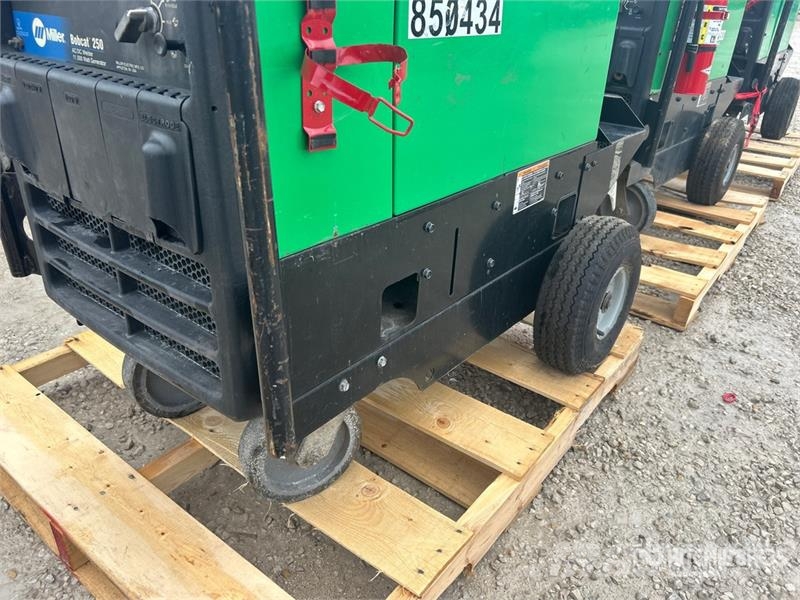 Miller Bobcat 250 250 A Mobile Multi-Process Engine Drive Varilni instrumenti