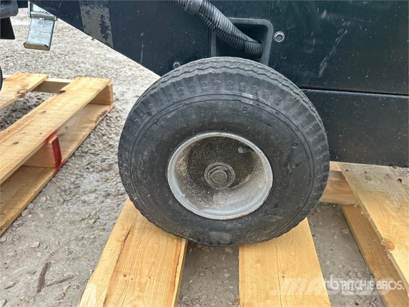 Miller Bobcat 250 250 A Mobile Multi-Process Engine Drive Varilni instrumenti