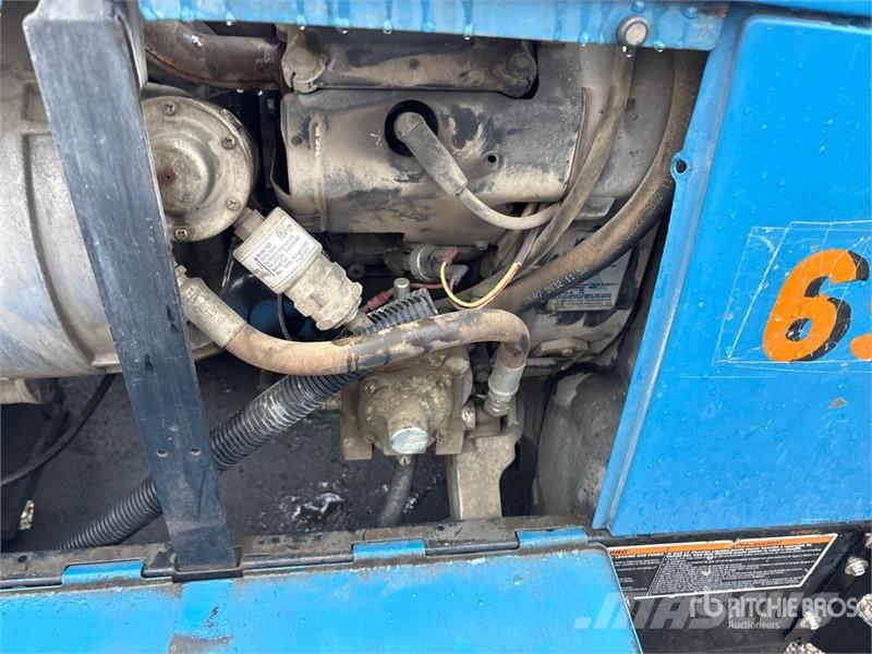 Miller Bobcat 250 250 A Mobile Multi-Process Engine Drive Heggesztő berendezések