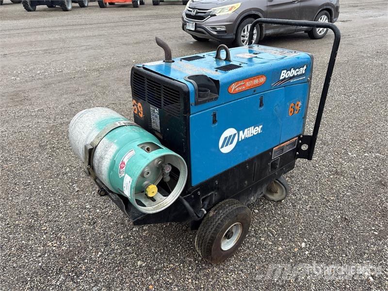 Miller Bobcat 250 250 A Mobile Multi-Process Engine Drive Heggesztő berendezések